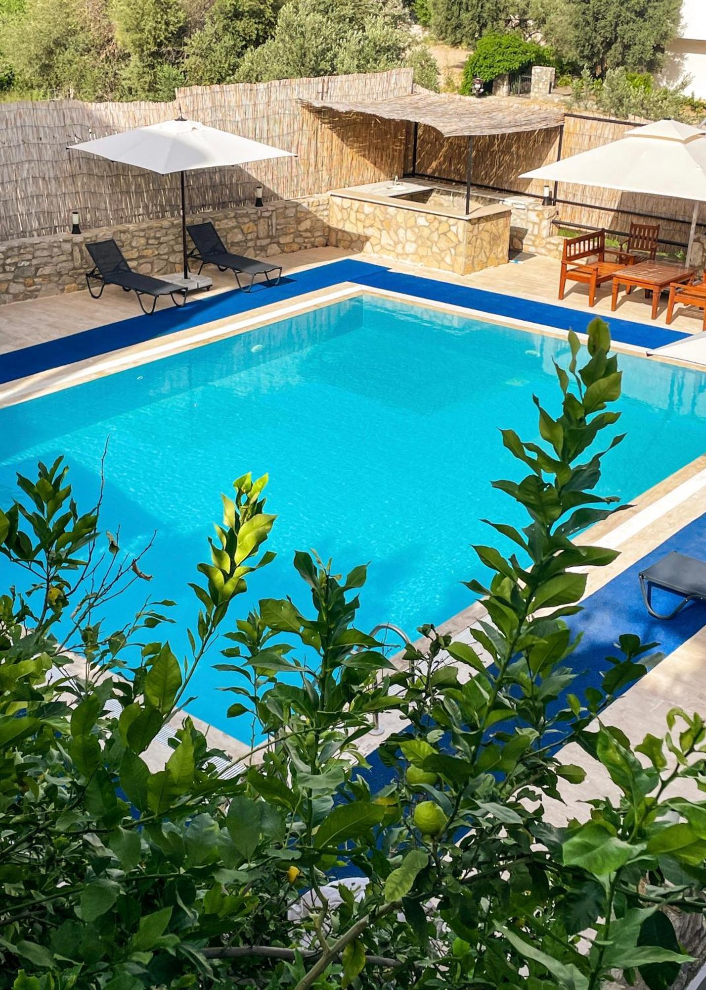 داتْشا Oezguem Suite Otel المظهر الخارجي الصورة