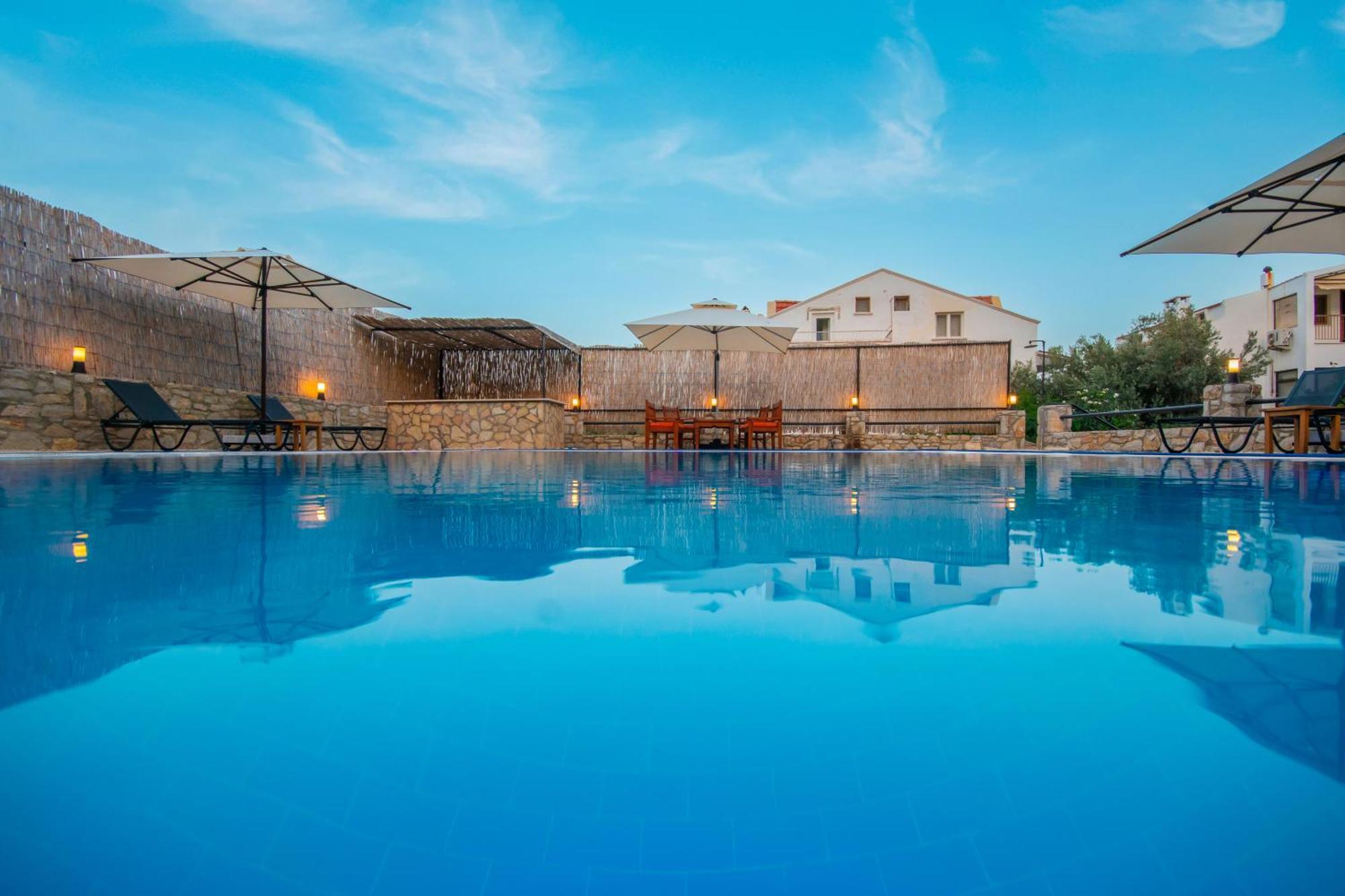 داتْشا Oezguem Suite Otel المظهر الخارجي الصورة